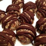 Oatmeal Protein Bites with Chocolate